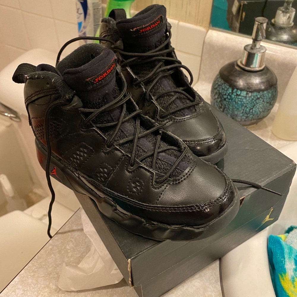 Kids shoes